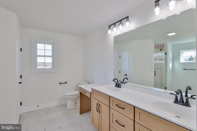 936 EMERALD VALLEY LN, Bangor, PA 18013