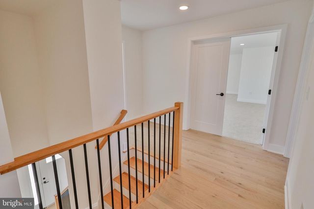 936 EMERALD VALLEY LN, Bangor, PA 18013