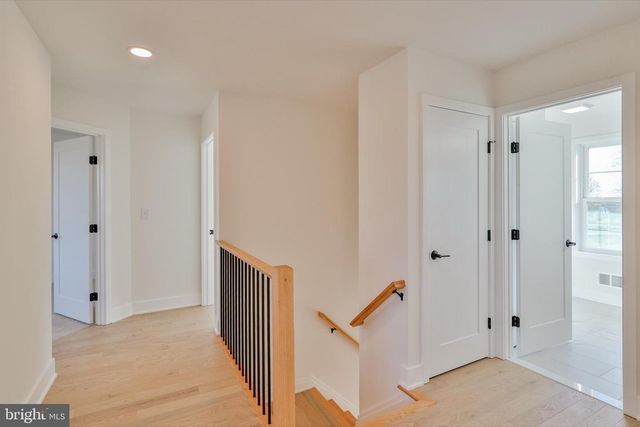 936 EMERALD VALLEY LN, Bangor, PA 18013