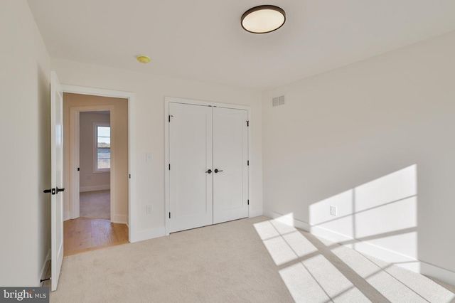 936 EMERALD VALLEY LN, Bangor, PA 18013