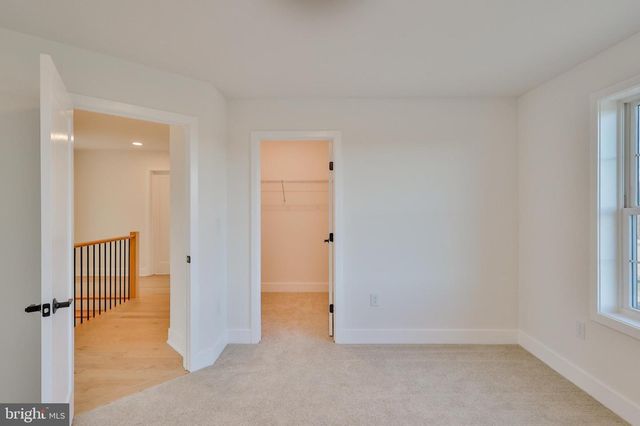 936 EMERALD VALLEY LN, Bangor, PA 18013