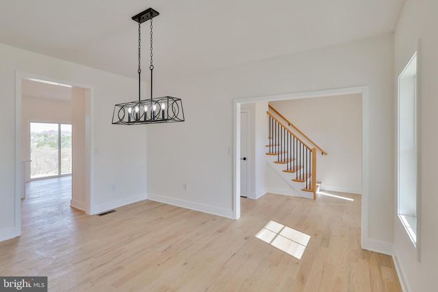 936 EMERALD VALLEY LN, Bangor, PA 18013