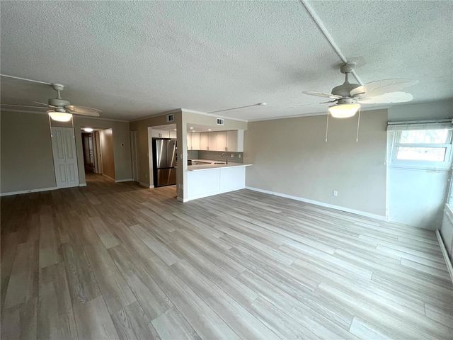 661 POINSETTIA AVENUE 109, Clearwater Beach, FL 33767