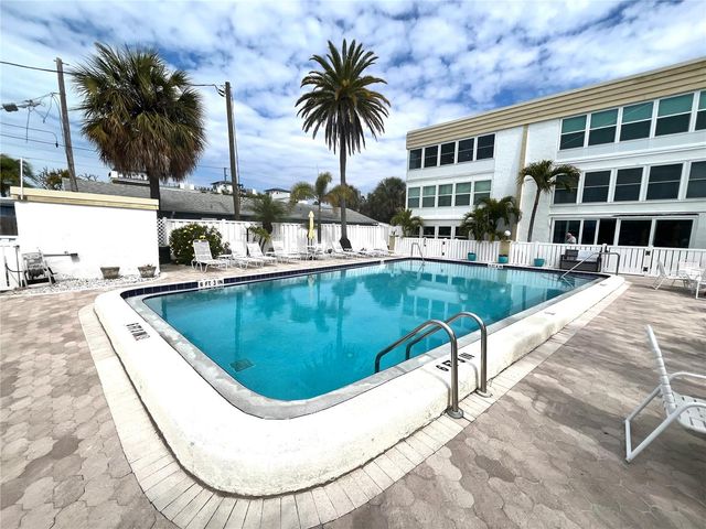 661 POINSETTIA AVENUE 109, Clearwater Beach, FL 33767