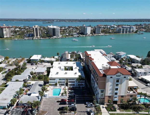 661 POINSETTIA AVENUE 109, Clearwater Beach, FL 33767