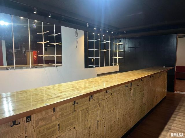 20996 N BRADY Street, Mt Joy, IA 52806