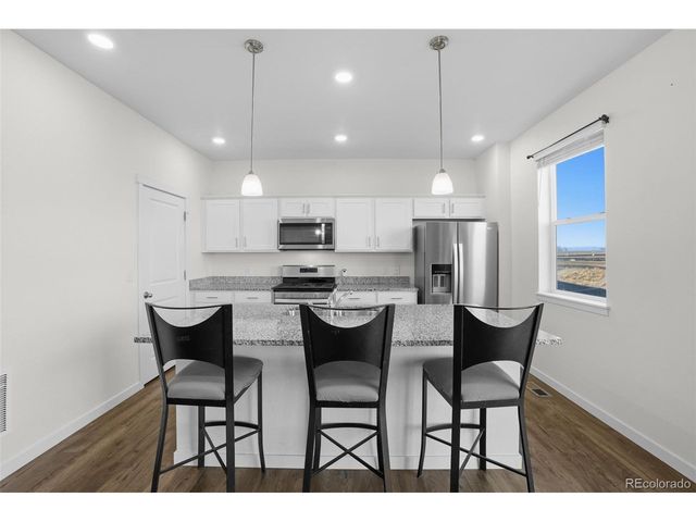 2417 Mountain Sky Dr, Fort Lupton, CO 80621