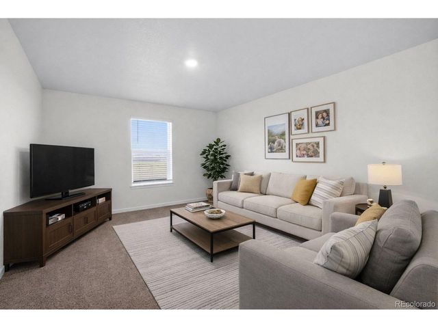 2417 Mountain Sky Dr, Fort Lupton, CO 80621