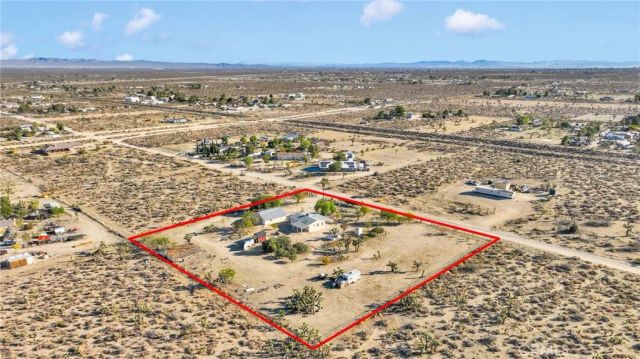 11924 Mountain Road, Pinon Hills, CA 92372