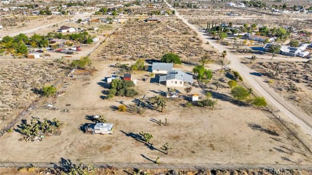 11924 Mountain Road, Pinon Hills, CA 92372