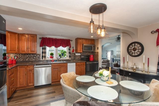 774 Middle St, Weymouth, MA 02188