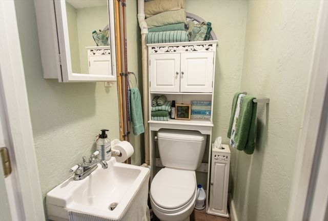 774 Middle St, Weymouth, MA 02188