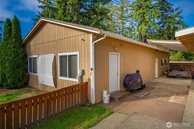 9804 118th Street E, Puyallup, WA 98373