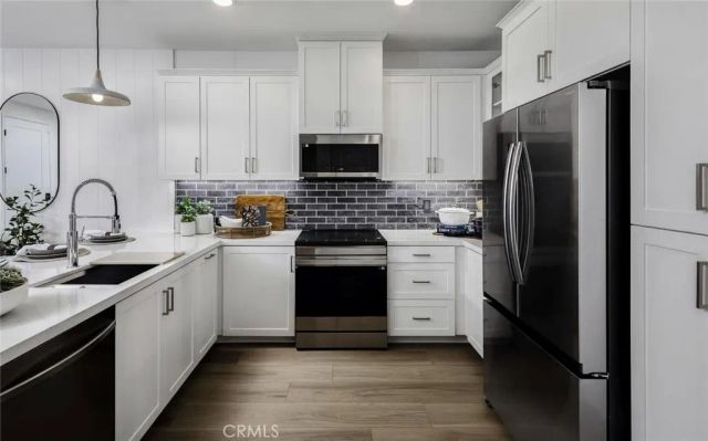 3926 E. BUCKNELL PASEO, Ontario, CA 91761