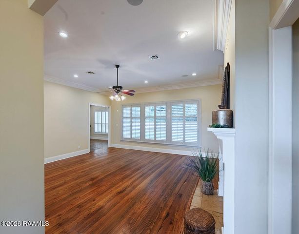 209 Belle Maison Drive, Lafayette, LA 70506