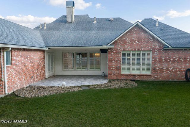 209 Belle Maison Drive, Lafayette, LA 70506
