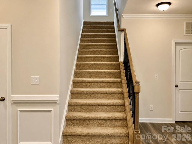 6629 Meridale Forest Drive, Charlotte, NC 28269