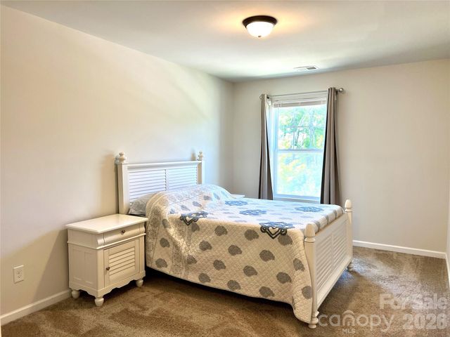 6629 Meridale Forest Drive, Charlotte, NC 28269