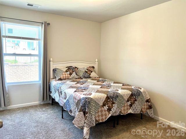 6629 Meridale Forest Drive, Charlotte, NC 28269