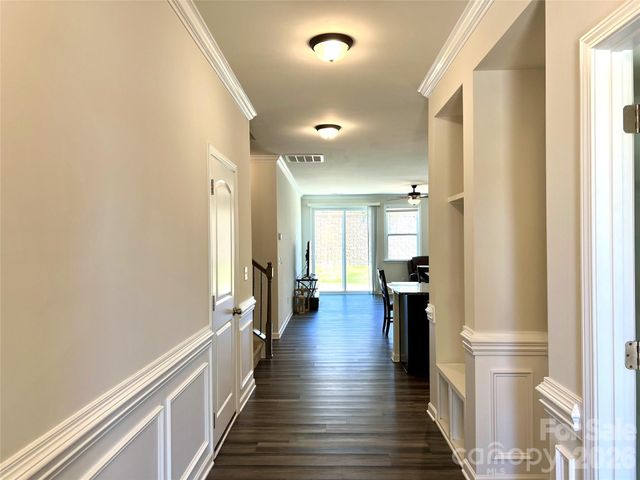 6629 Meridale Forest Drive, Charlotte, NC 28269
