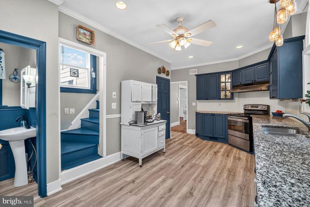 121 FOREST AVE, Catonsville, MD 21228