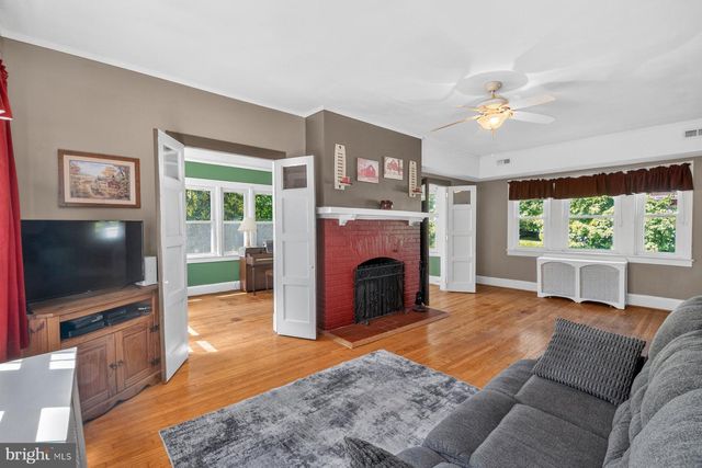 121 FOREST AVE, Catonsville, MD 21228