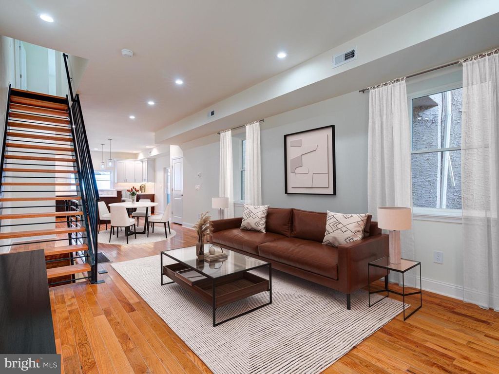 2127 E FIRTH ST, PHILADELPHIA, PA 19125 — exterior