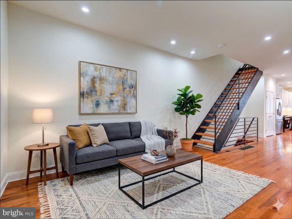 2127 E FIRTH ST, PHILADELPHIA, PA 19125 — photo 3