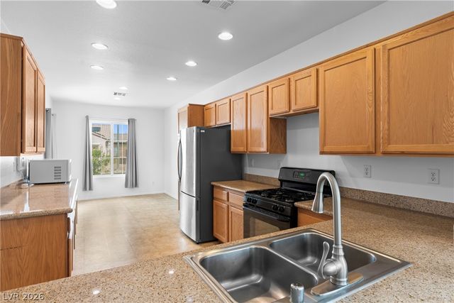 6285 Rock Dove Avenue, Las Vegas, NV 89122