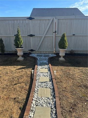 140 Applewood Way, Homer, GA 30547