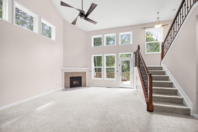 12528 Deer Lake Ln, Louisville, KY 40299