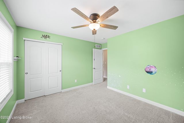 12528 Deer Lake Ln, Louisville, KY 40299