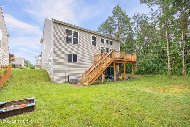 12528 Deer Lake Ln, Louisville, KY 40299