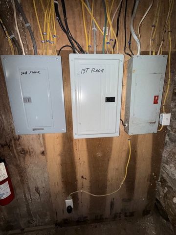 65 School St, Gardner, MA 01436