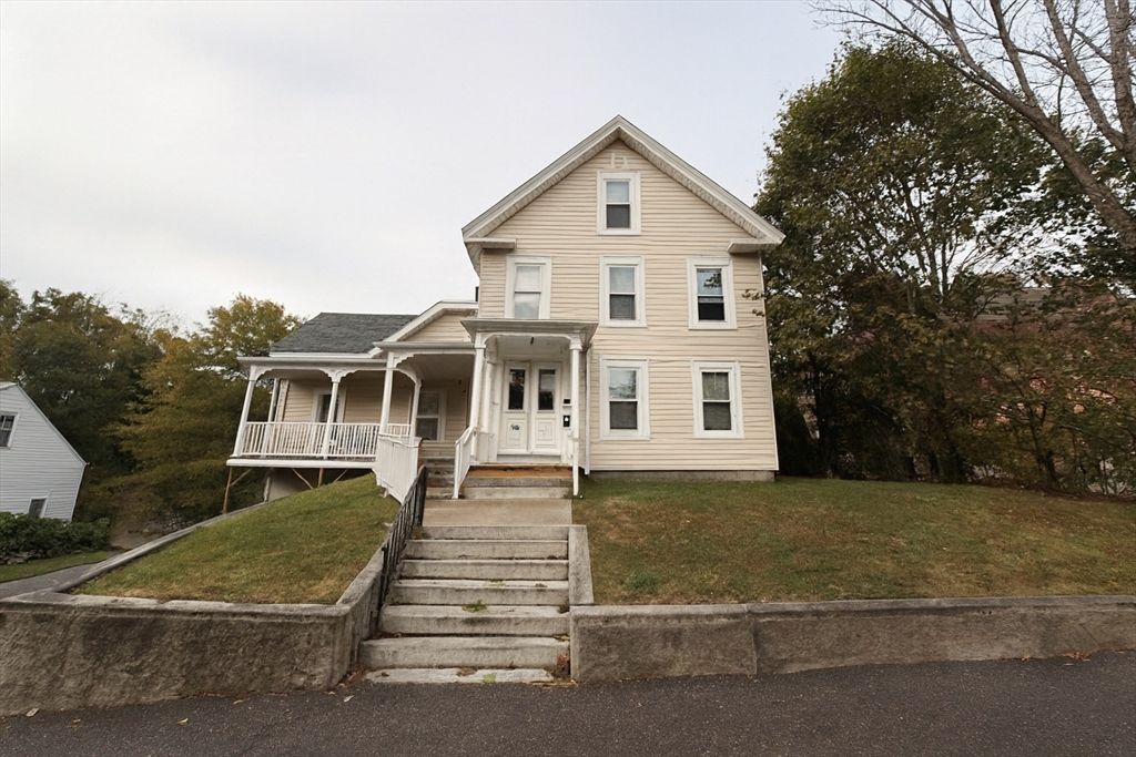 65 School St, Gardner, MA 01436