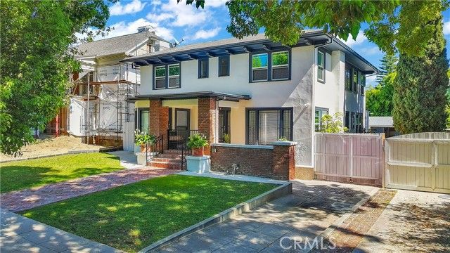 1434 N Genesee Avenue, Los Angeles, CA 90046