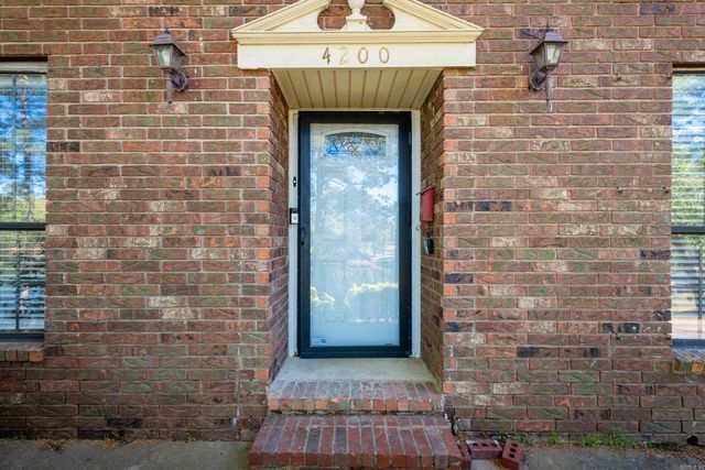 4200 Edgemere, North Little Rock, AR 72116