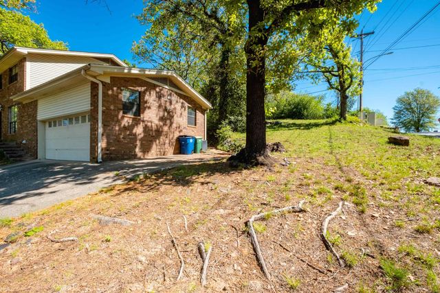 4200 Edgemere, North Little Rock, AR 72116