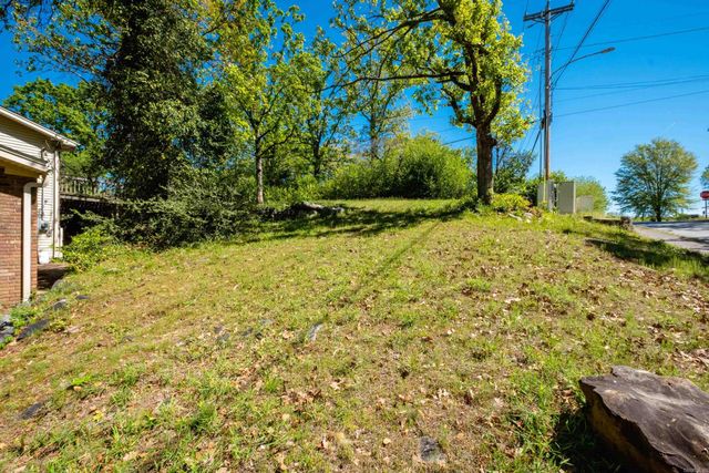 4200 Edgemere, North Little Rock, AR 72116