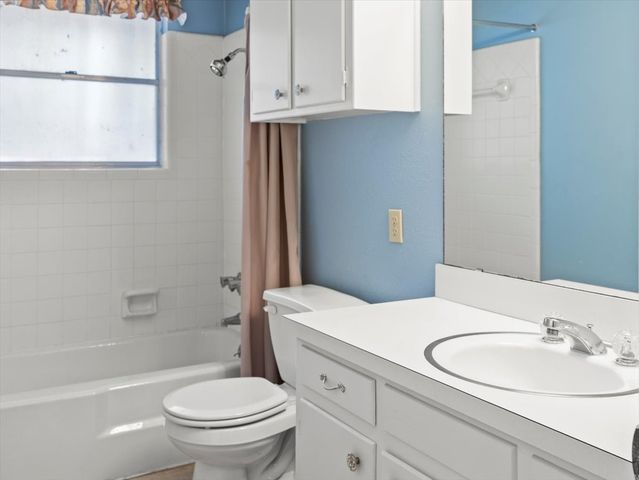 13030 MILLER Road, Azle, TX 76020