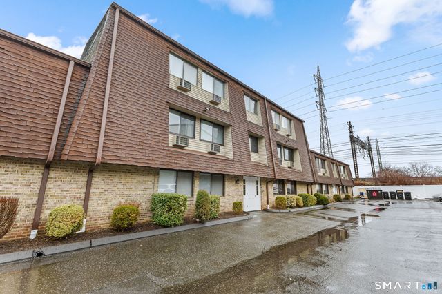 22 Radio Place 8, Stamford, CT 06906