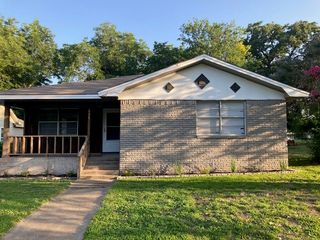 924 W Gandy Street, Denison, TX 75020