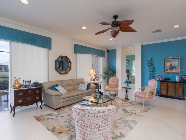 6725 41ST STREET CIRCLE E, Sarasota, FL 34243