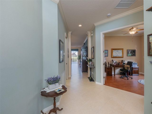 6725 41ST STREET CIRCLE E, Sarasota, FL 34243