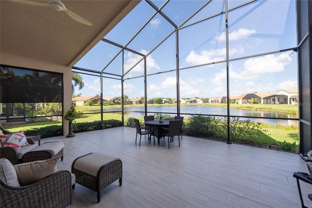 6725 41ST STREET CIRCLE E, Sarasota, FL 34243