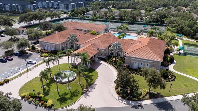 6725 41ST STREET CIRCLE E, Sarasota, FL 34243