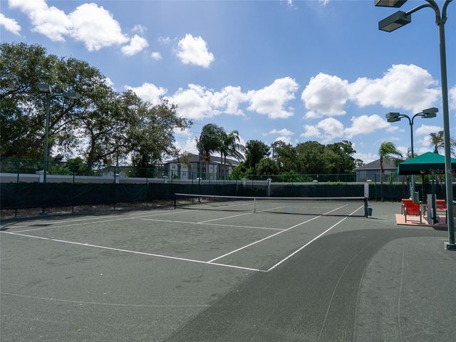 6725 41ST STREET CIRCLE E, Sarasota, FL 34243