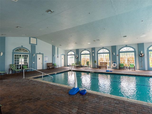 6725 41ST STREET CIRCLE E, Sarasota, FL 34243