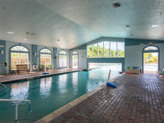 6725 41ST STREET CIRCLE E, Sarasota, FL 34243