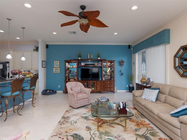 6725 41ST STREET CIRCLE E, Sarasota, FL 34243